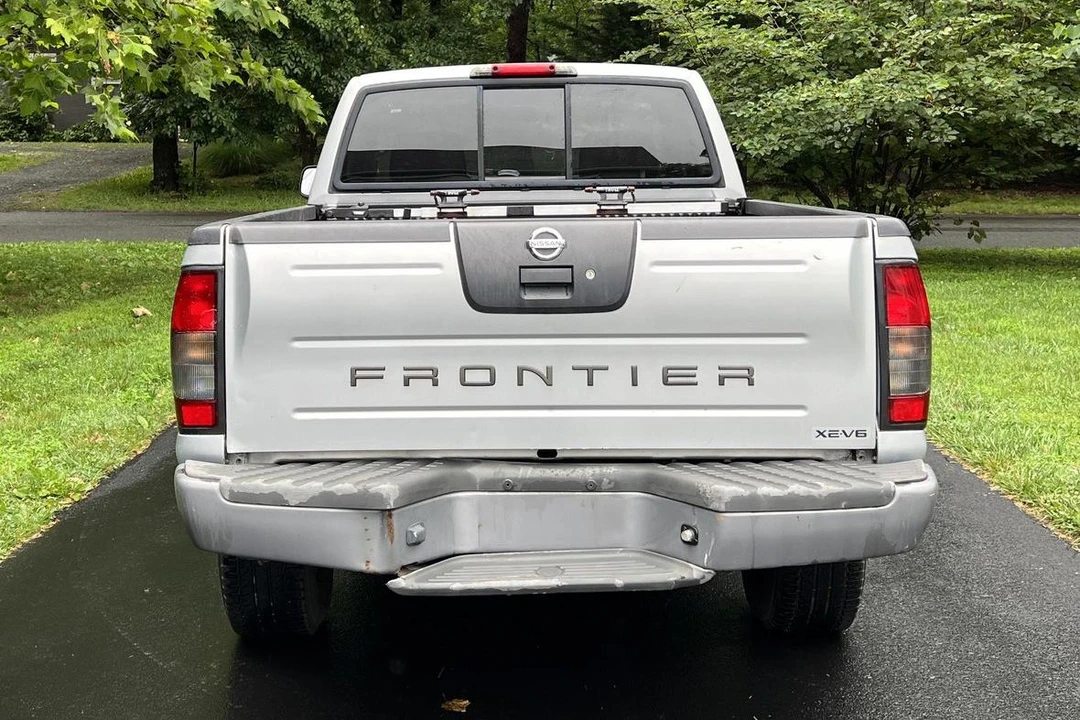 2004 Nissan Frontier 1st Gen - Image 5 of 31
