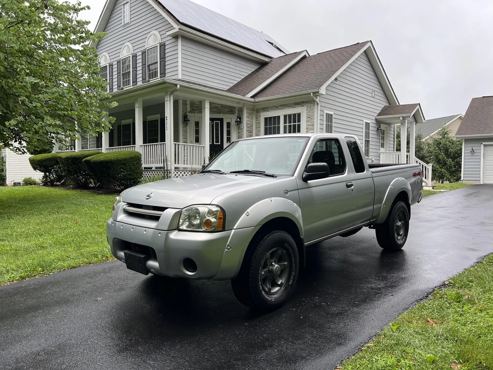 2004 Nissan Frontier 1st Gen - Image 9 of 31