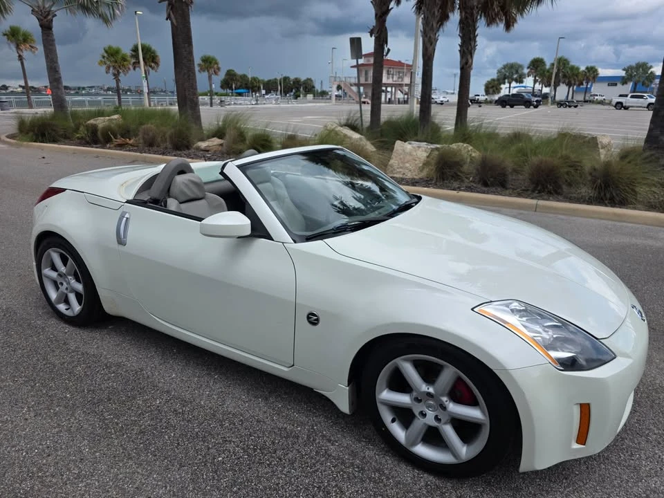 2004 Nissan 350Z 5th Gen - Image 9 of 14