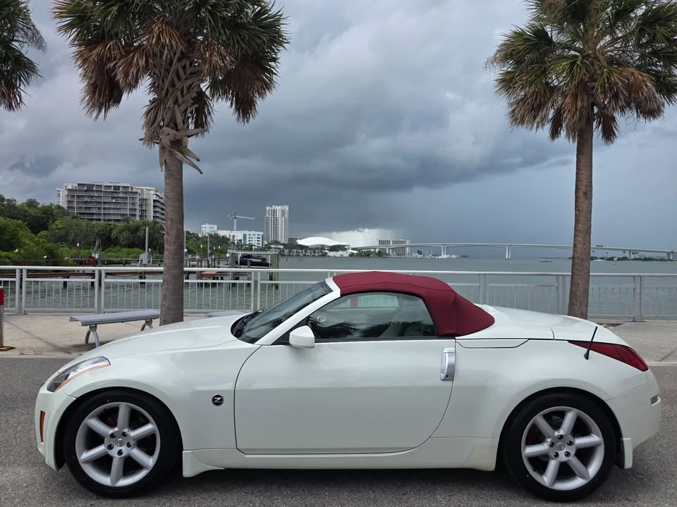 2004 Nissan 350Z 5th Gen - Image 13 of 14