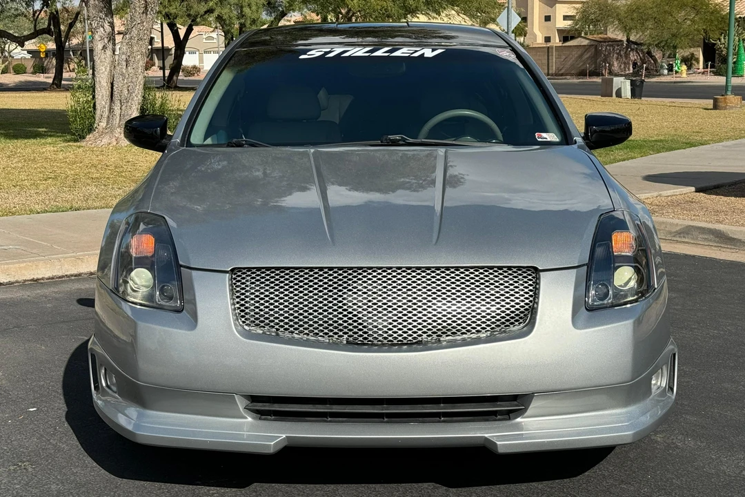 2004 Nissan Maxima 6th Gen - Image 2 of 31
