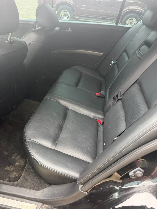 2004 Nissan Maxima 6th Gen - Image 10 of 11