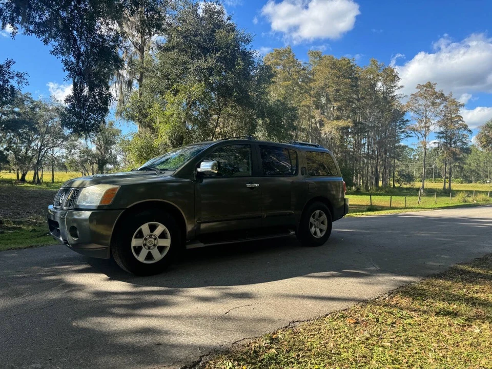 2004 Nissan Armada - Image 14 of 16