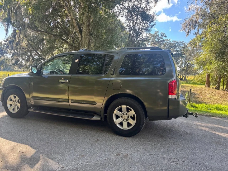 2004 Nissan Armada - Image 11 of 16