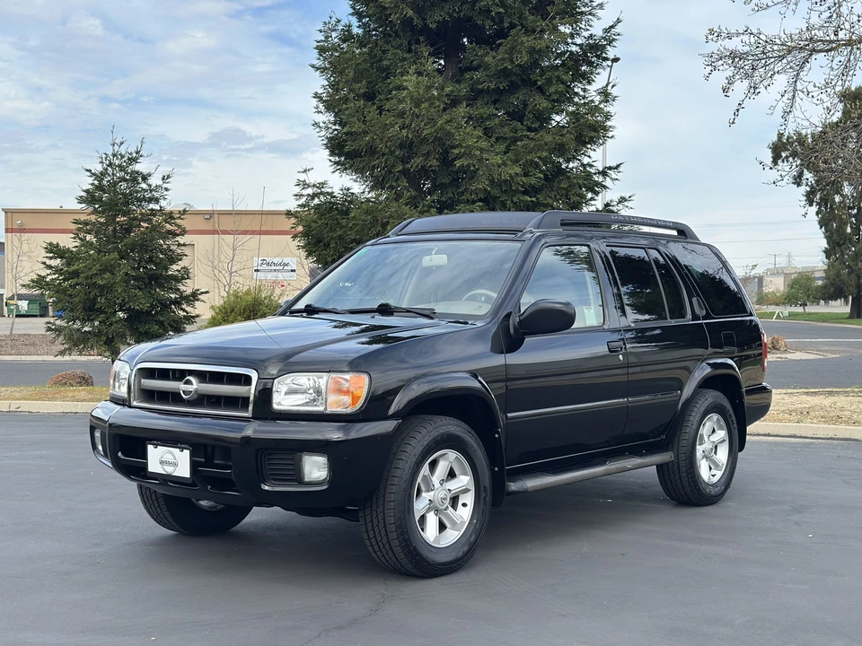 2004 Nissan Pathfinder 2nd Gen - Image 2 of 31