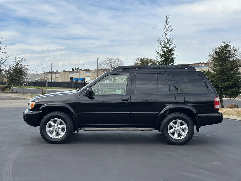 2004 Nissan Pathfinder 2nd Gen - Image 10 of 31