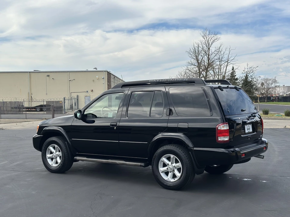 2004 Nissan Pathfinder 2nd Gen - Image 13 of 31
