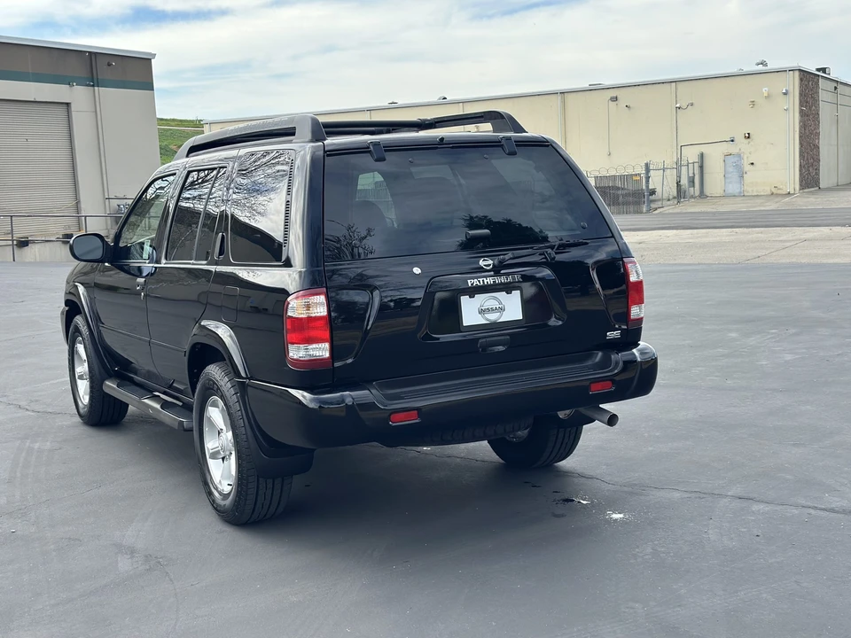 2004 Nissan Pathfinder 2nd Gen - Image 16 of 31