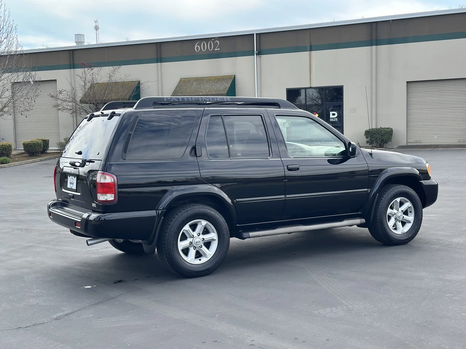 2004 Nissan Pathfinder 2nd Gen - Image 25 of 31