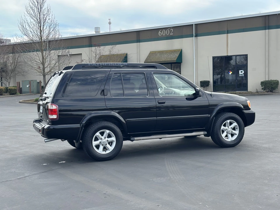 2004 Nissan Pathfinder 2nd Gen - Image 26 of 31