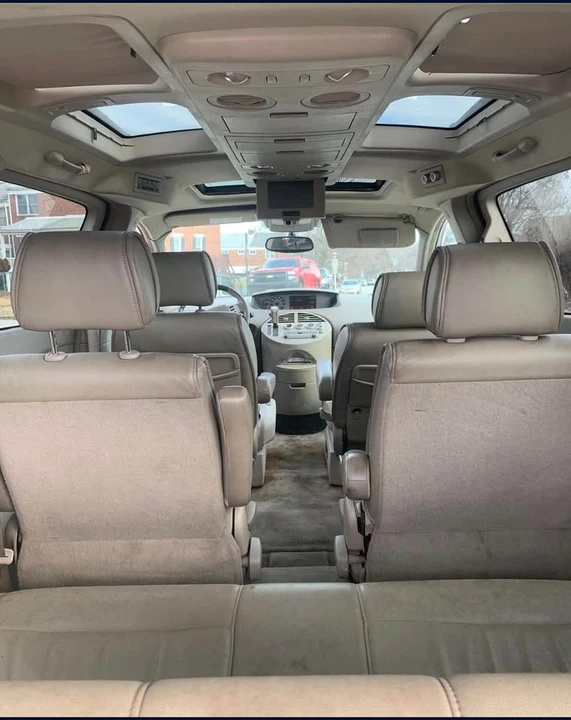 2004 Nissan Quest - Image 2 of 7