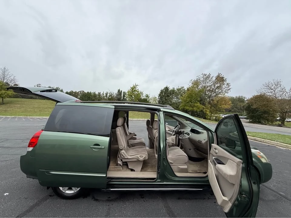 2004 Nissan Quest - Image 10 of 15