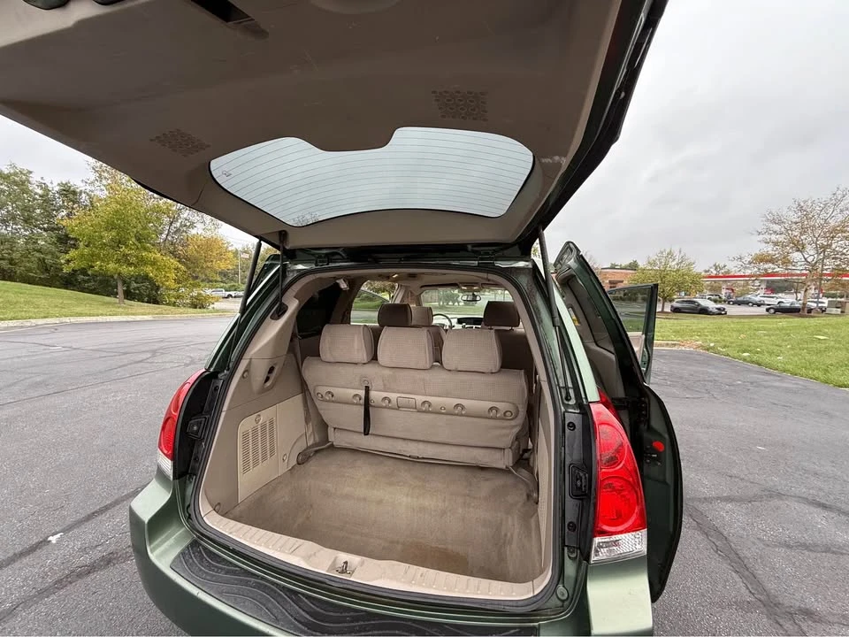 2004 Nissan Quest - Image 15 of 15