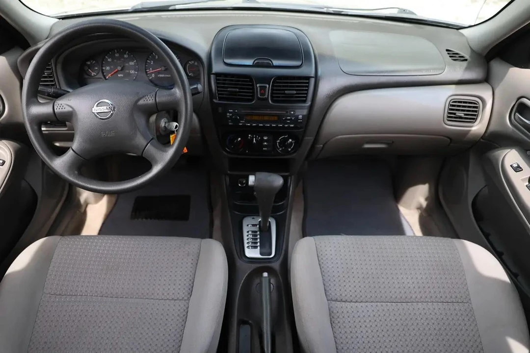 2004 Nissan Sentra 5th Gen - Image 2 of 31