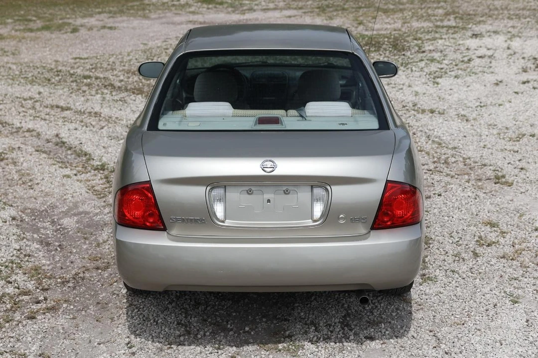 2004 Nissan Sentra 5th Gen - Image 9 of 31