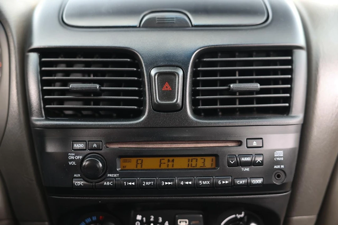 2004 Nissan Sentra 5th Gen - Image 27 of 31