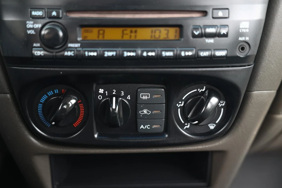 2004 Nissan Sentra 5th Gen - Image 26 of 31