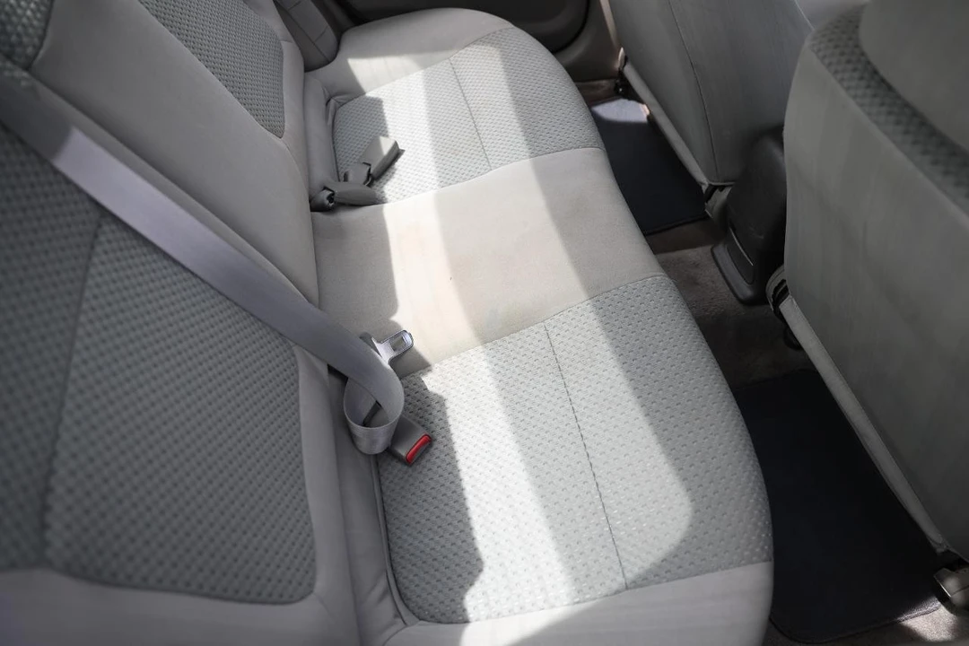 2004 Nissan Sentra 5th Gen - Image 12 of 31