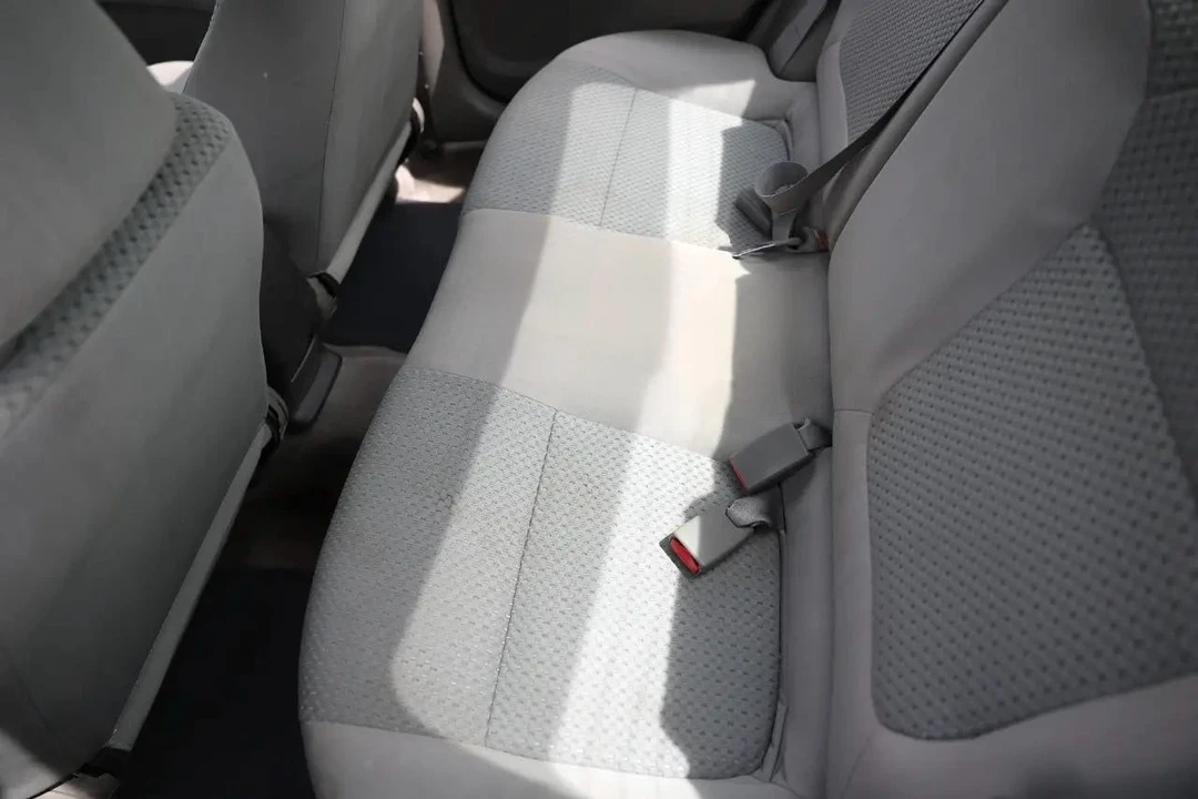 2004 Nissan Sentra 5th Gen - Image 10 of 31
