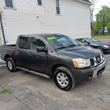 2004 Nissan Titan Crew Cab SE