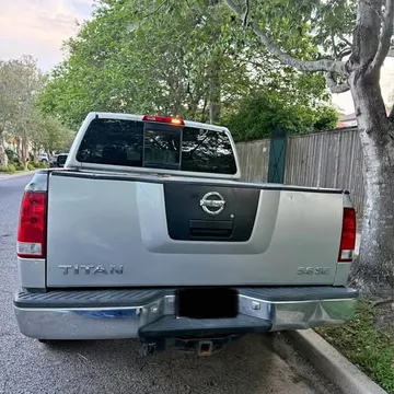 2004 Nissan Titan King Cab SE
