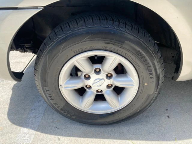 2004 Nissan Frontier 1st Gen - Image 20 of 21