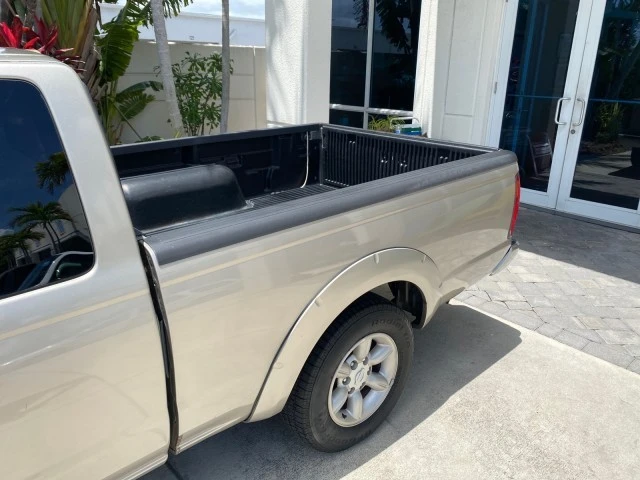 2004 Nissan Frontier 1st Gen - Image 15 of 21