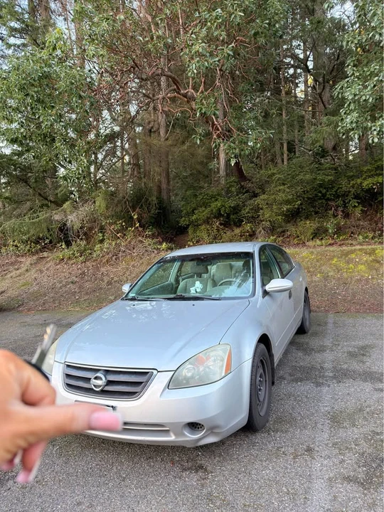 2004 Nissan Altima 3rd Gen - Image 2 of 11