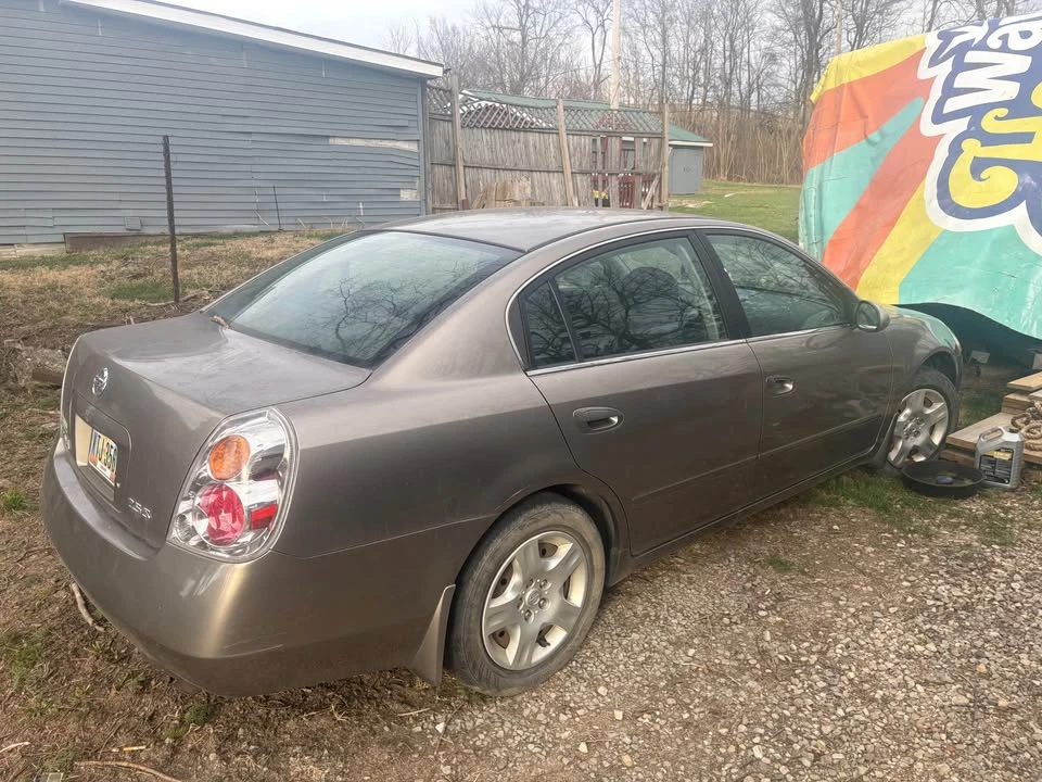 2004 Nissan Altima 3rd Gen - Image 2 of 4