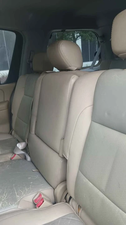 2004 Nissan Armada - Image 8 of 10