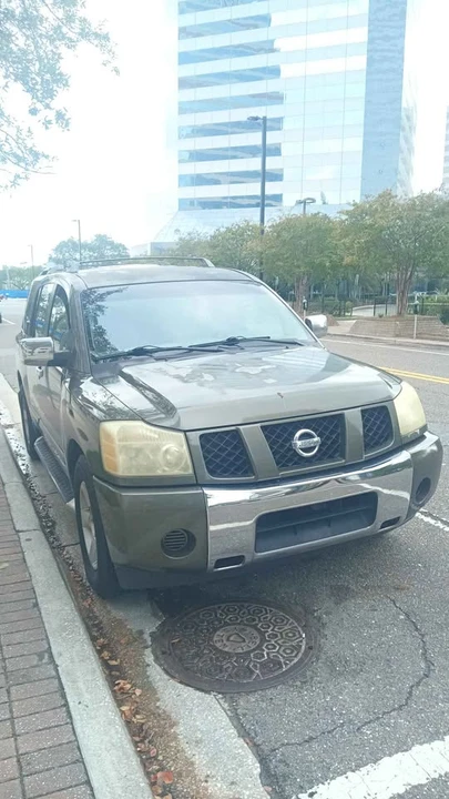 2004 Nissan Armada - Image 2 of 10