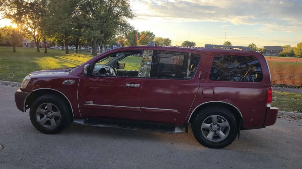 2004 Nissan Armada - Image 9 of 14