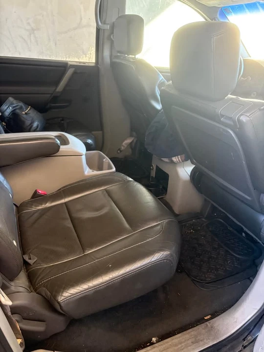2004 Nissan Armada - Image 10 of 14