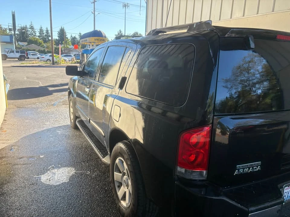 2004 Nissan Armada - Image 4 of 14