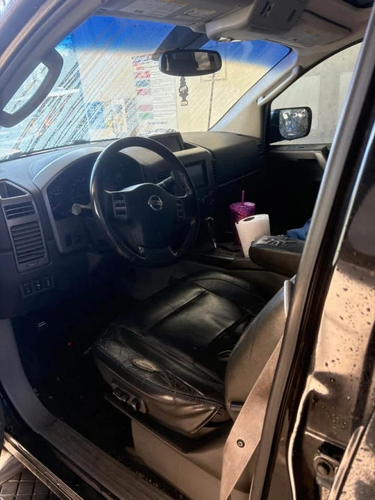 2004 Nissan Armada - Image 8 of 14