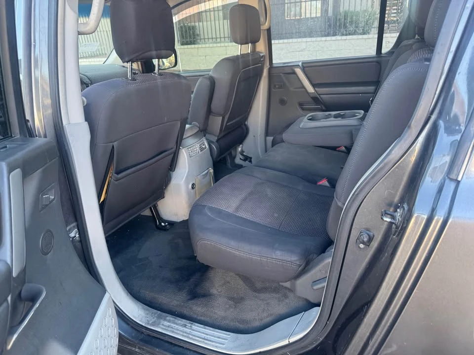 2004 Nissan Armada - Image 6 of 6