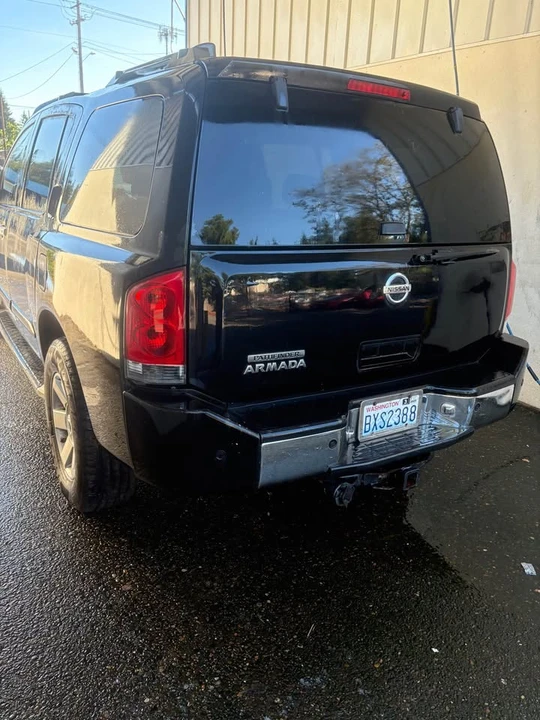 2004 Nissan Armada - Image 11 of 14