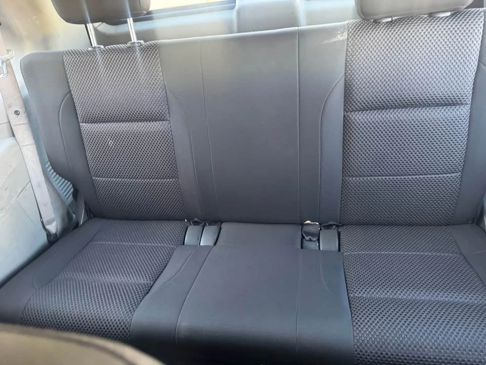 2004 Nissan Armada - Image 7 of 7