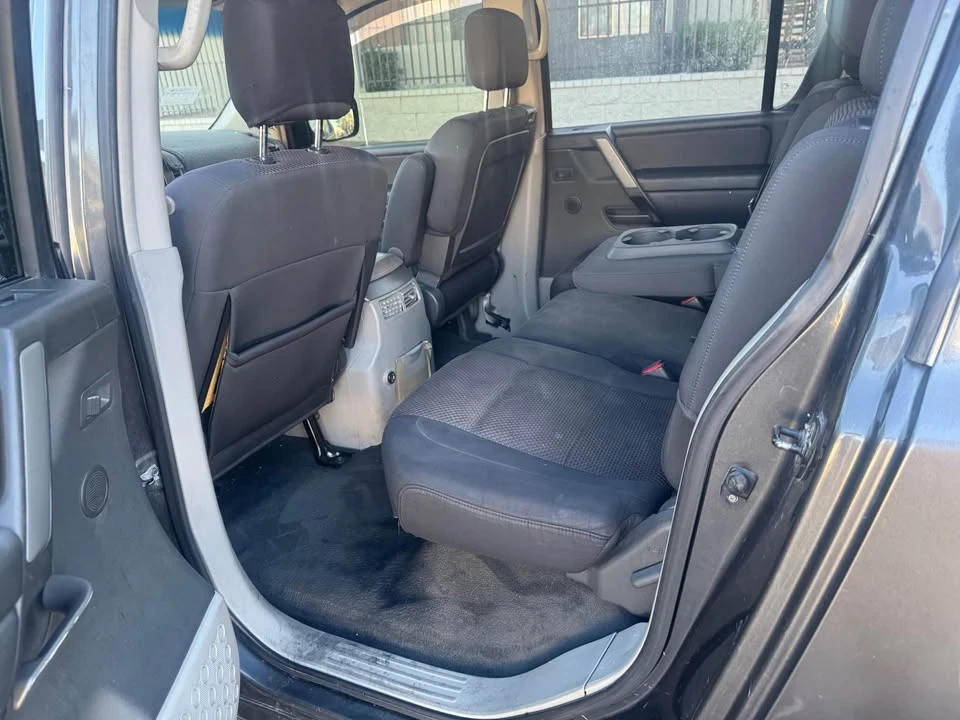 2004 Nissan Armada - Image 6 of 7