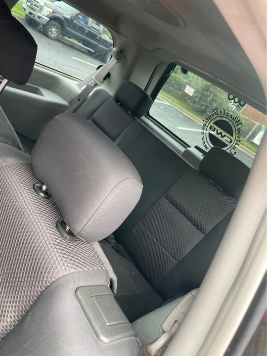 2004 Nissan Armada - Image 11 of 14