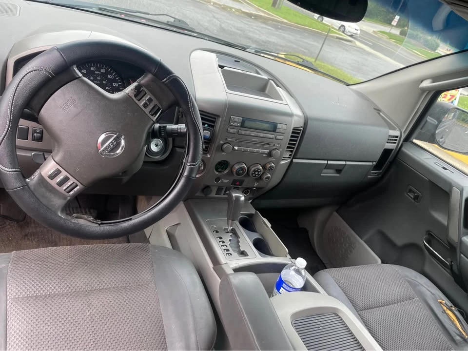 2004 Nissan Armada - Image 9 of 14