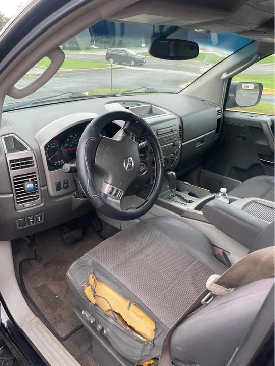 2004 Nissan Armada - Image 12 of 14