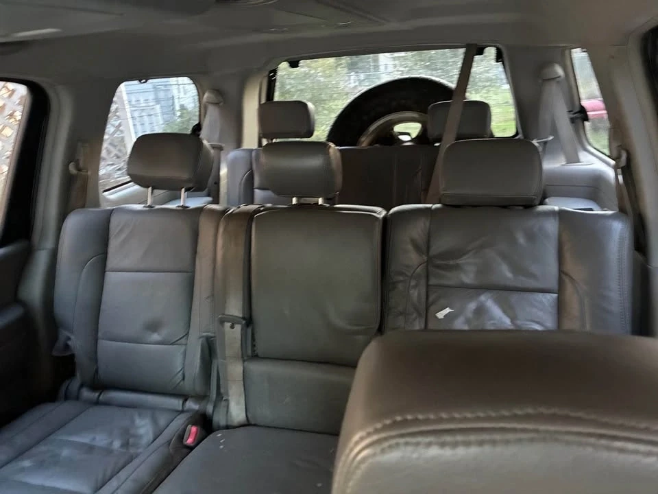 2004 Nissan Armada - Image 8 of 9