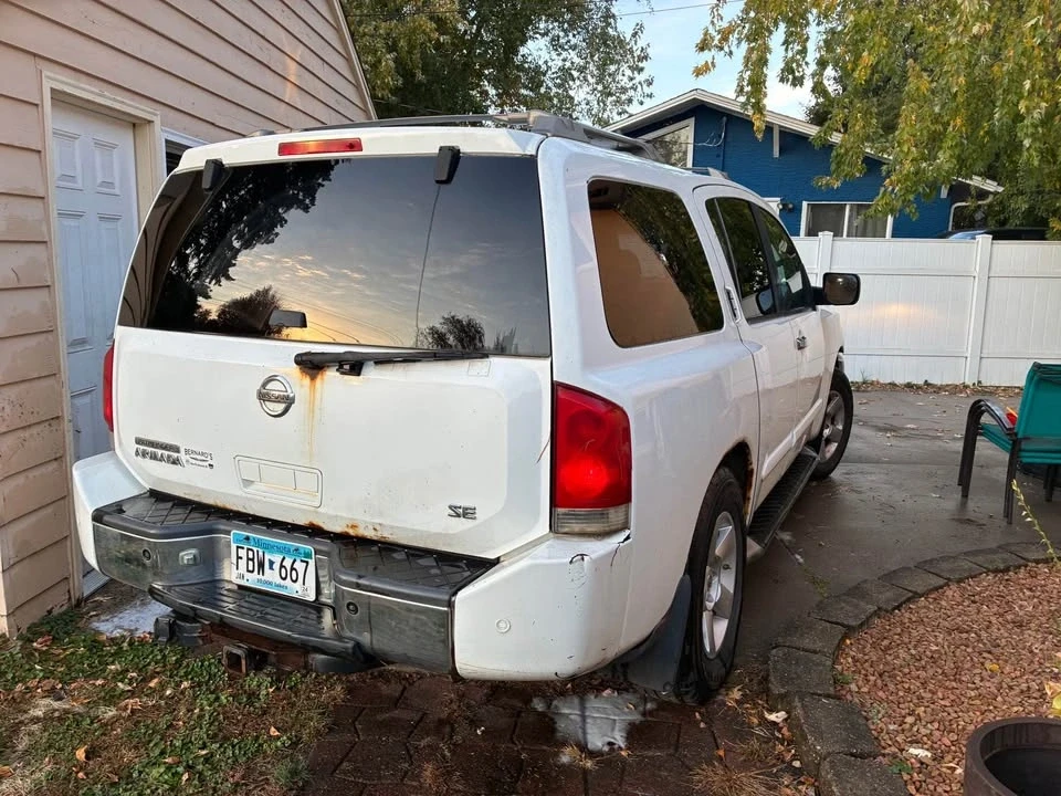 2004 Nissan Armada - Image 3 of 9