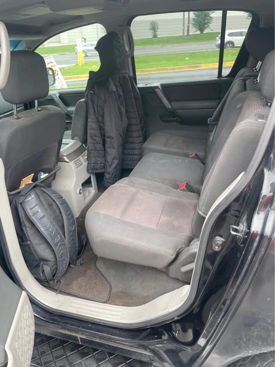 2004 Nissan Armada - Image 10 of 14