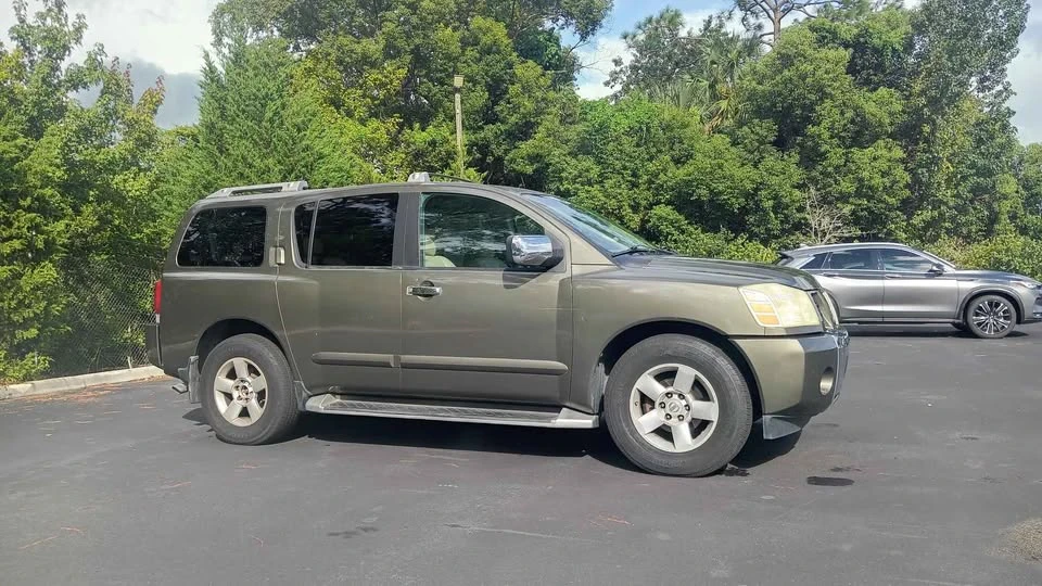 2004 Nissan Armada - Image 3 of 10