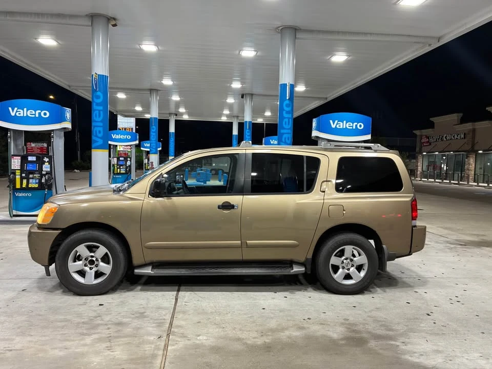 2004 Nissan Armada - Image 2 of 10