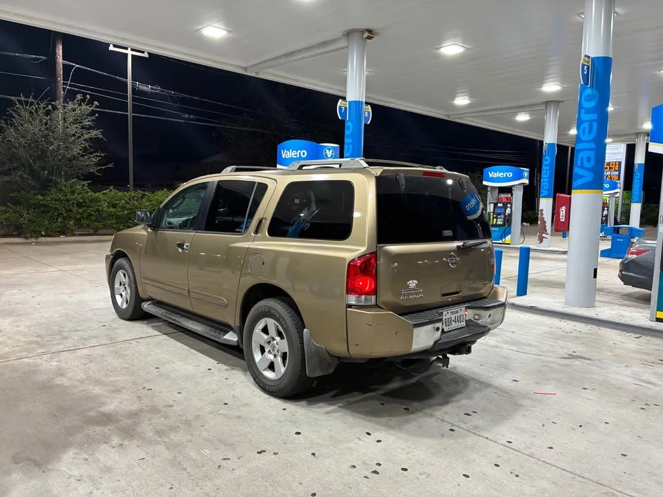2004 Nissan Armada - Image 3 of 10