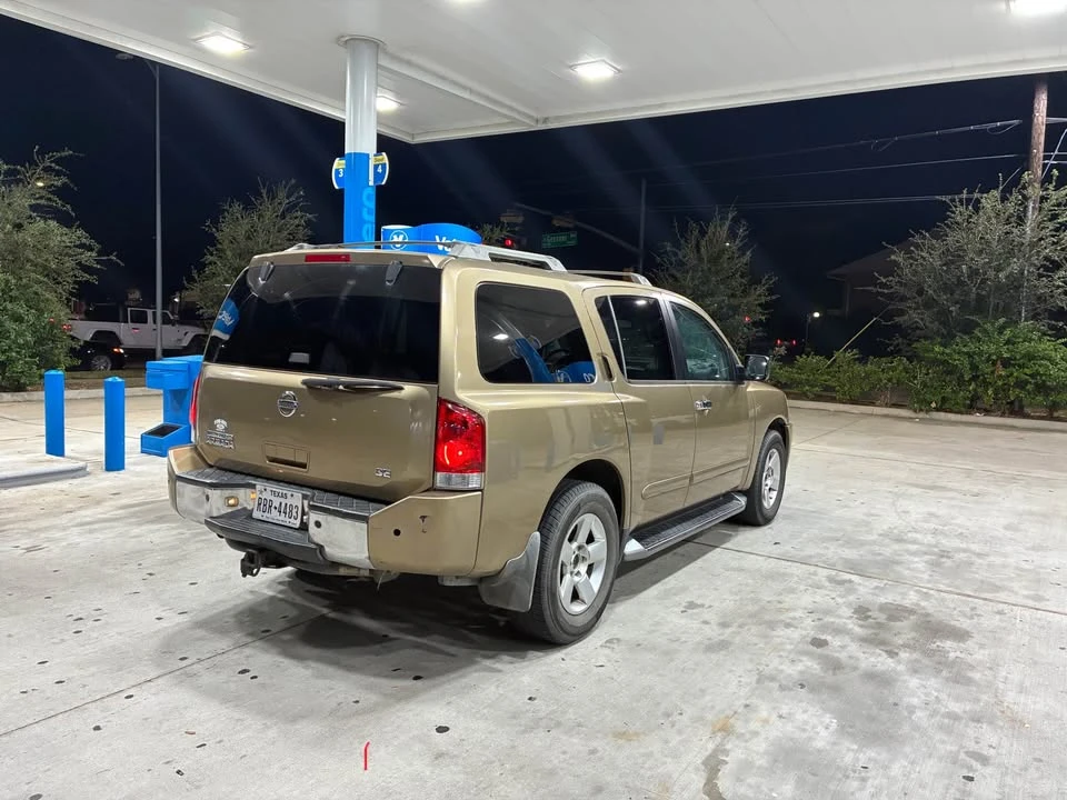 2004 Nissan Armada - Image 6 of 10