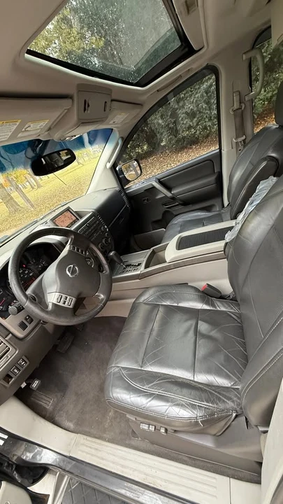 2004 Nissan Armada - Image 6 of 7